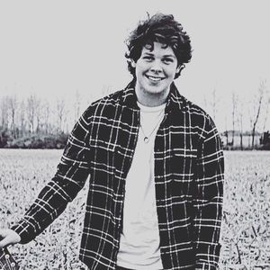 Meet your Posher, Sam